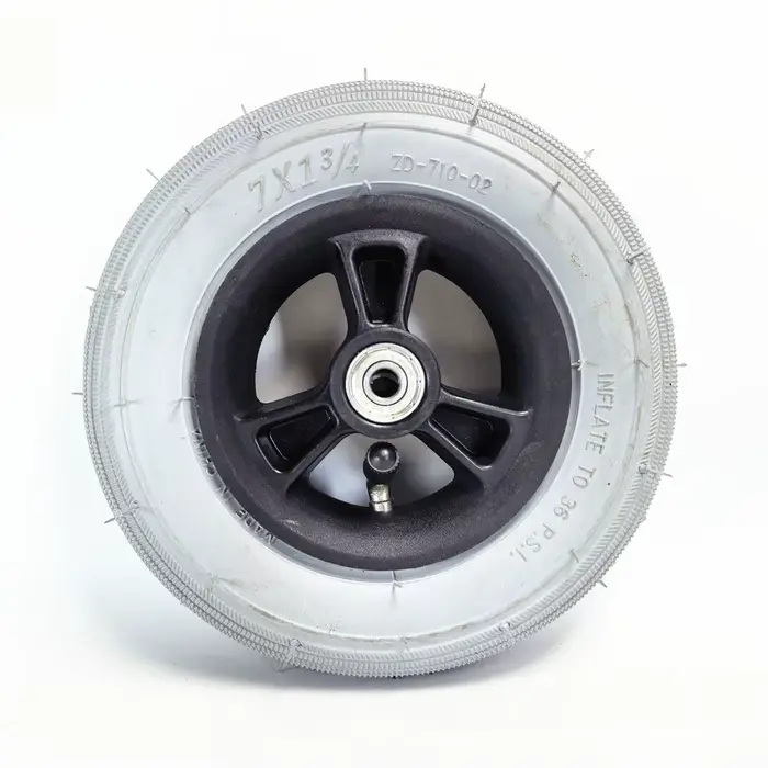 Ensemble de roue avant de 7 pouces conçu pour les scooters électriques pour fauteuils roulants