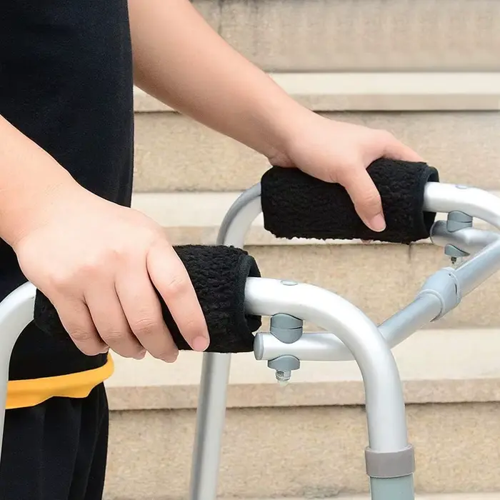 Coussinets universels lavables pour poignées de déambulateur