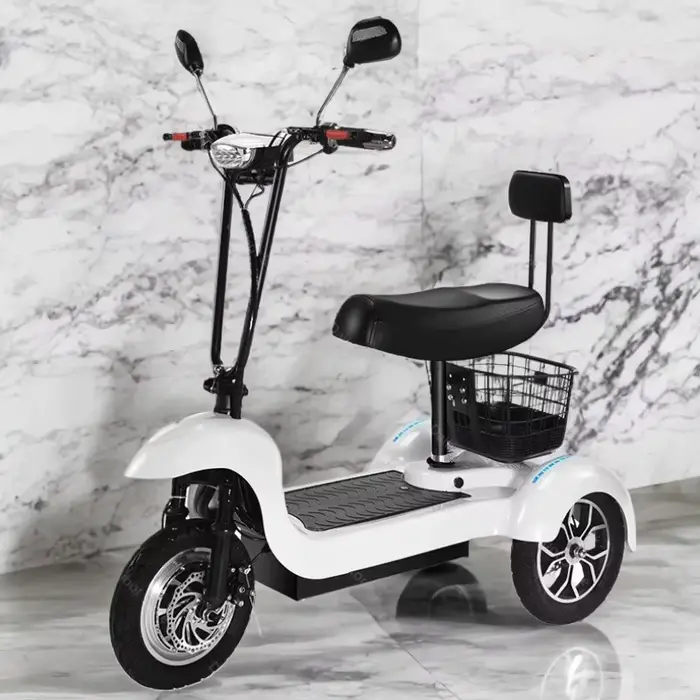 Trottinette électrique à 3 roues